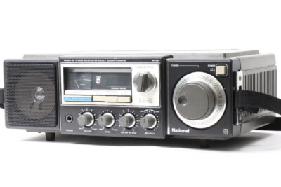 National FM-MW-SW 31-BAND [RF-B30] BCLラジオの買取り品の画像