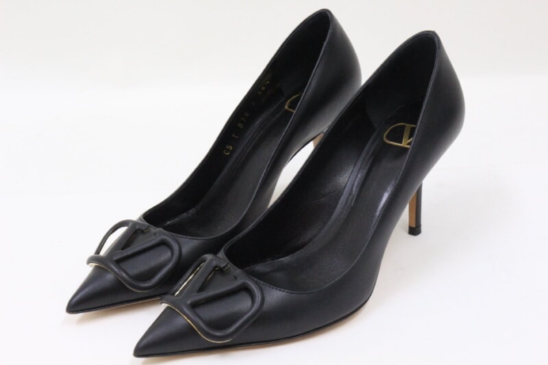 VALENTINO GARAVANI/ヴァレンティノ・ガラヴァーニ Vロゴ パンプス/ハイヒール