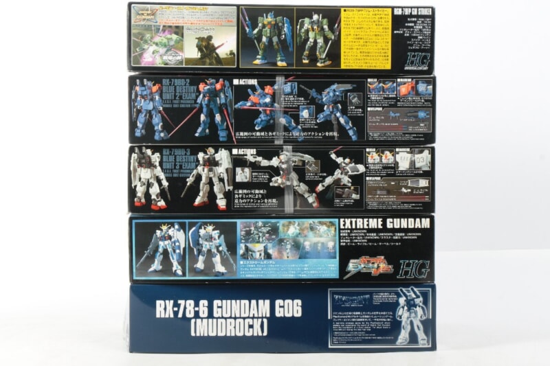 【未組立品】 BANDAI  HG 1/144 ブルーディスティニー・エクストリームガンダムなど ガンプラの画像1