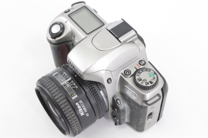 NIKON（ニコン）U フィルム一眼レフカメラ・レンズ AF NIKKOR 35mm F2 Dの画像1