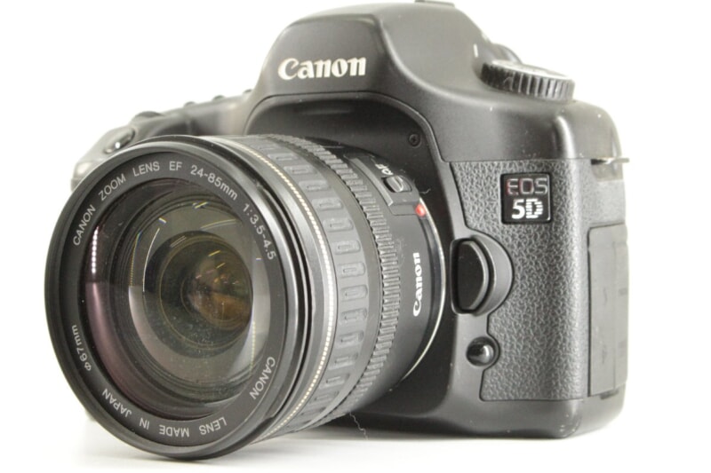 Canon（キャノン）EOS 5D  AFデジタル一眼レフカメラ・レンズ EF 24-85mm F3.5-4.5の画像1