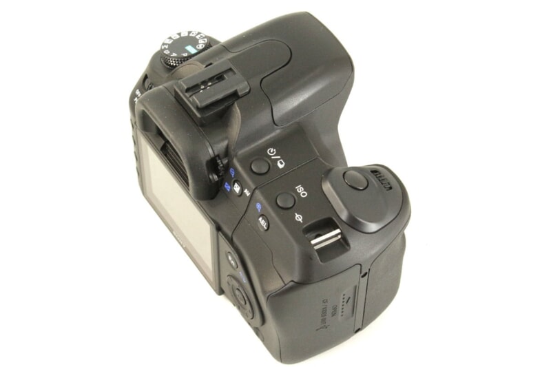 SONY/ソニー  【α200】 レンズ交換式 一眼レフ [DSLR-A200] ボディのみ デジタルカメラの画像1