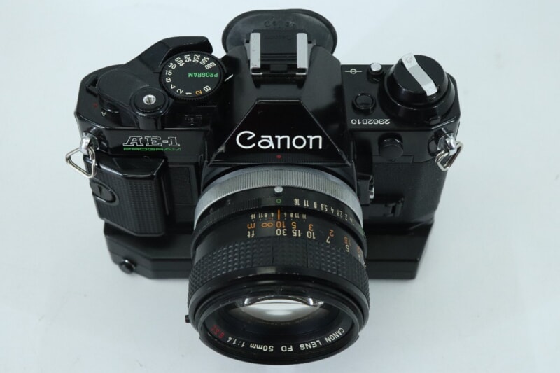 キャノン 【AE-1 プログラム】35mmフォーカルプレーンシャッター式 FD 50mm F=1.4 SSC 一眼レフ フィルムカメラの画像1