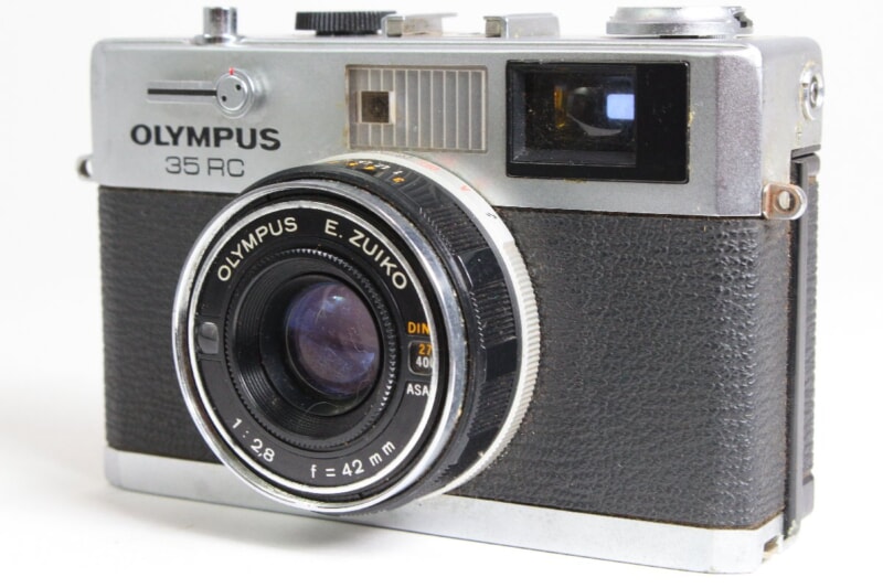 オリンパス  【35RC / リチャード 】 EE搭載 一眼レフ フィルムカメラ レンズ E.ZUIKO F=42mm 1:2.8の画像1