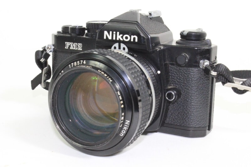 Nikon（ニコン）  FM2 フィルム一眼レフカメラ NIKKOR 50mm F1.2の画像1