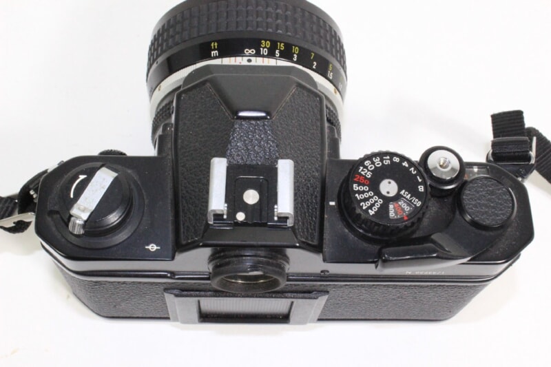 Nikon（ニコン）  FM2 フィルム一眼レフカメラ NIKKOR 50mm F1.2の画像1