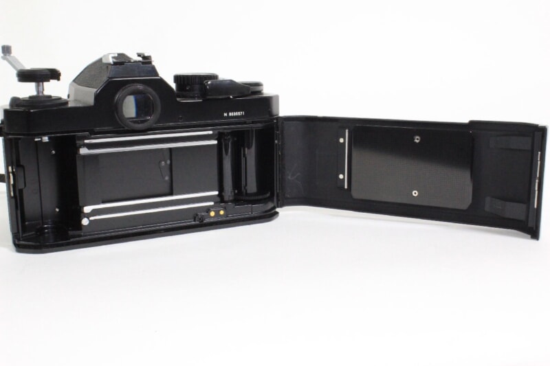 Nikon（ニコン）  FM2 フィルム一眼レフカメラ NIKKOR 50mm F1.2の画像1