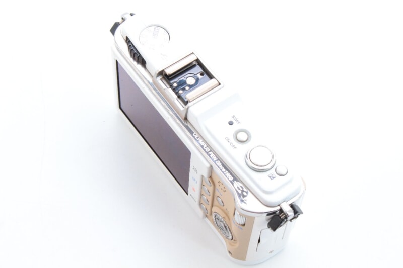オリンパス  [OLYMPUS PEN E-P1] ミラーレス一眼 デジタルカメラ/デジカメ ボディの画像1