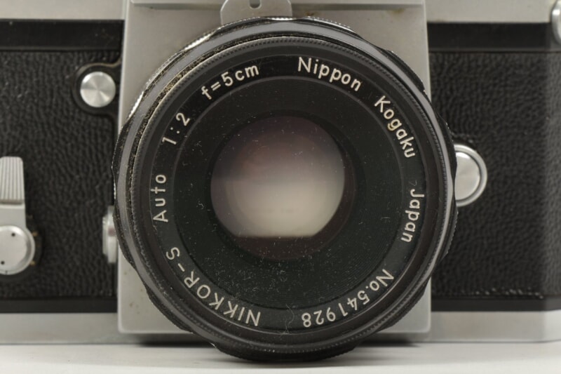Nikon ・ ニコンF アイレベル フィルム一眼レフカメラ レンズの画像1