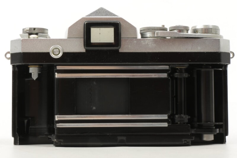 Nikon ・ ニコンF アイレベル フィルム一眼レフカメラ レンズの画像1