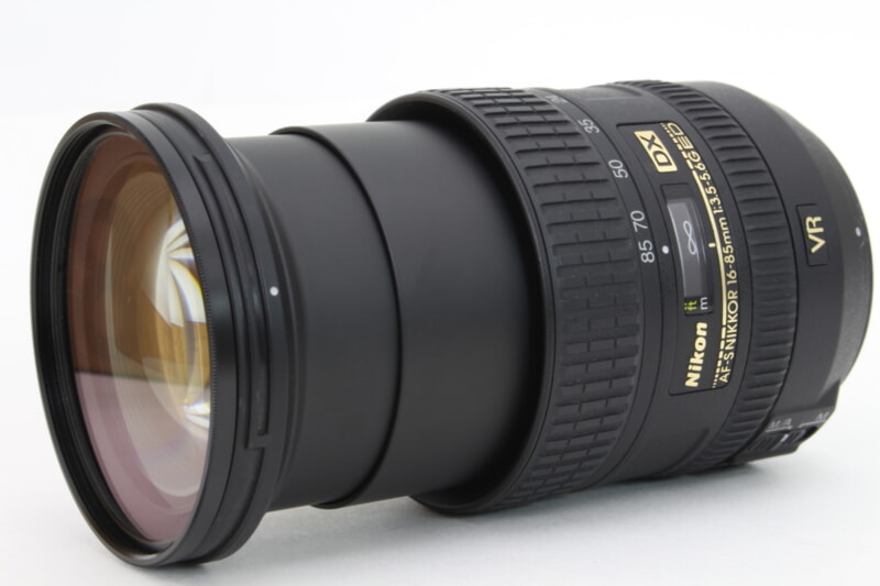 Nikon（ニコン）AF-S DX NIKKOR 16-85mm f/3.5-5.6G ED VR 常用標準ズームレンズの画像1