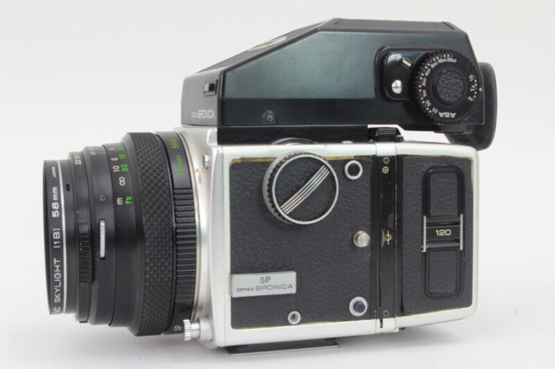 ZENZA BRONIKA（ゼンザブロニカ）ETR-SP 中判カメラ・レンズ ZENZANON MC 75mm F2.8 + AE-II プリズムファインダーの画像1