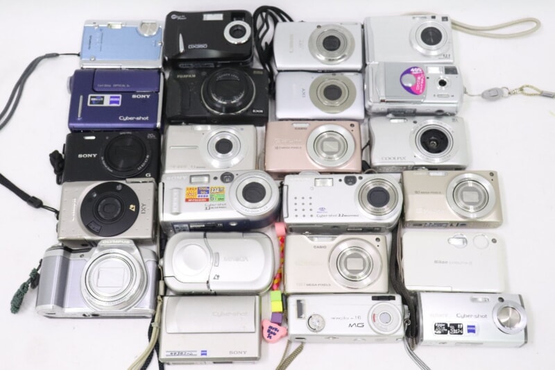 コンパクトデジタルカメラ Canon / Casio / OLYMPUS / SONY / FUJIFILM などの画像1