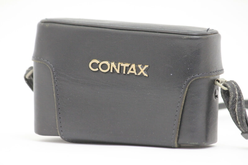 CONTAX（コンタックス）T2 高級フィルムカメラ + レンズ Carl Zeiss Sonner 2.8/38 T*の画像1