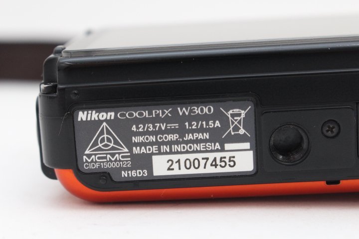 Nikon（ニコン）COOLPIX W300 防水30m・耐衝撃・4K動画対応コンパクトデジタルカメラの画像1
