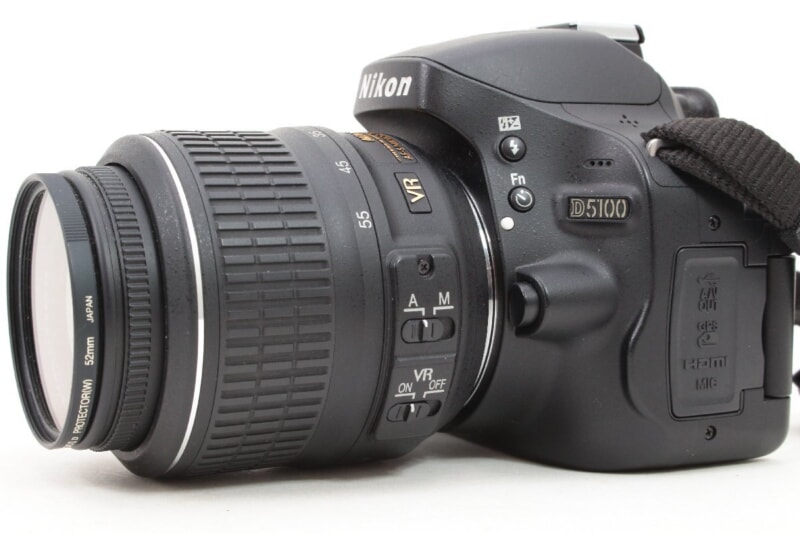 Nikon（ニコン）D5100 デジタル一眼レフカメラ / AF-S DX NIKKOR 18-55mm f/3.5-5.6G VRの画像1