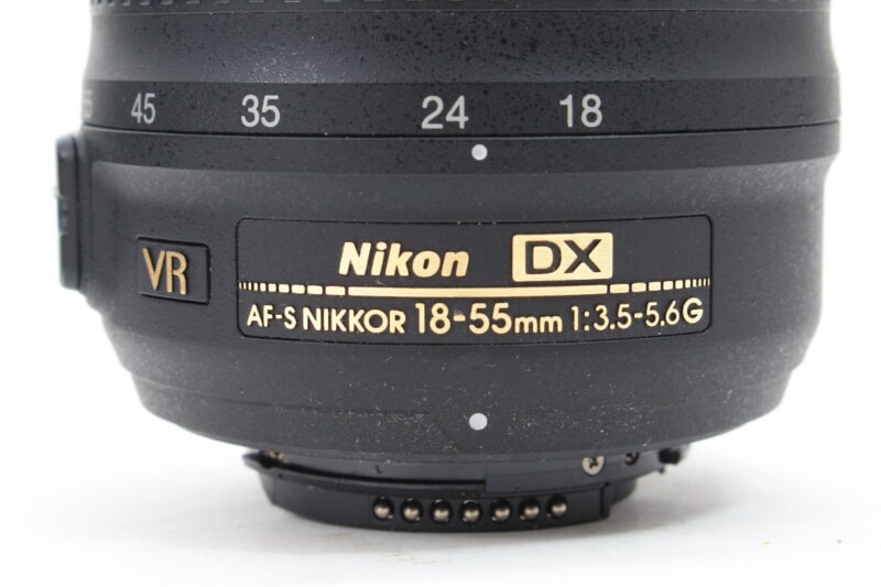 Nikon（ニコン）D5100 デジタル一眼レフカメラ / AF-S DX NIKKOR 18-55mm f/3.5-5.6G VRの画像1
