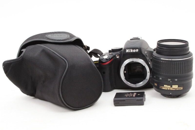 Nikon（ニコン）D5100 デジタル一眼レフカメラ / AF-S DX NIKKOR 18-55mm f/3.5-5.6G VRの画像1
