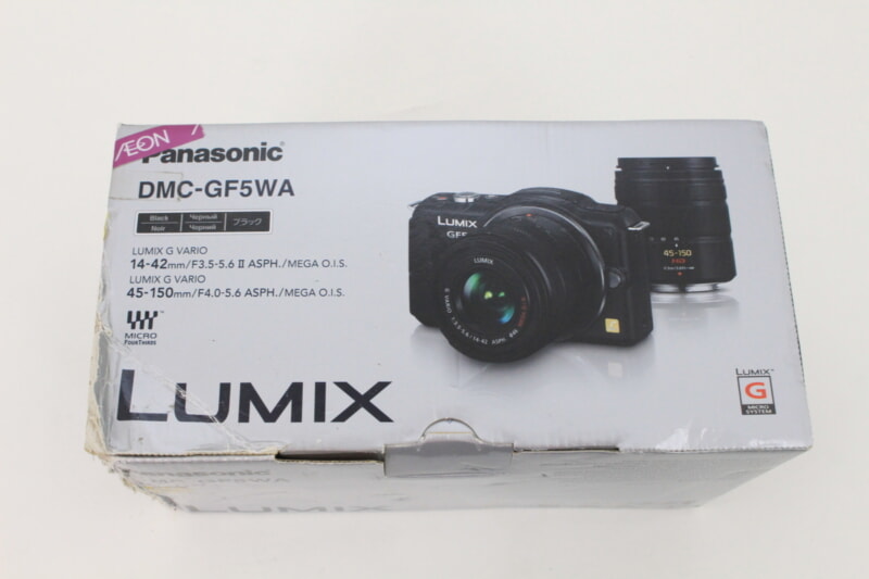 【未使用品】 Panasonic（パナソニック）LIMIX DMC-GF5WA ダブルレンズキット デジタル一眼レフカメラの画像1