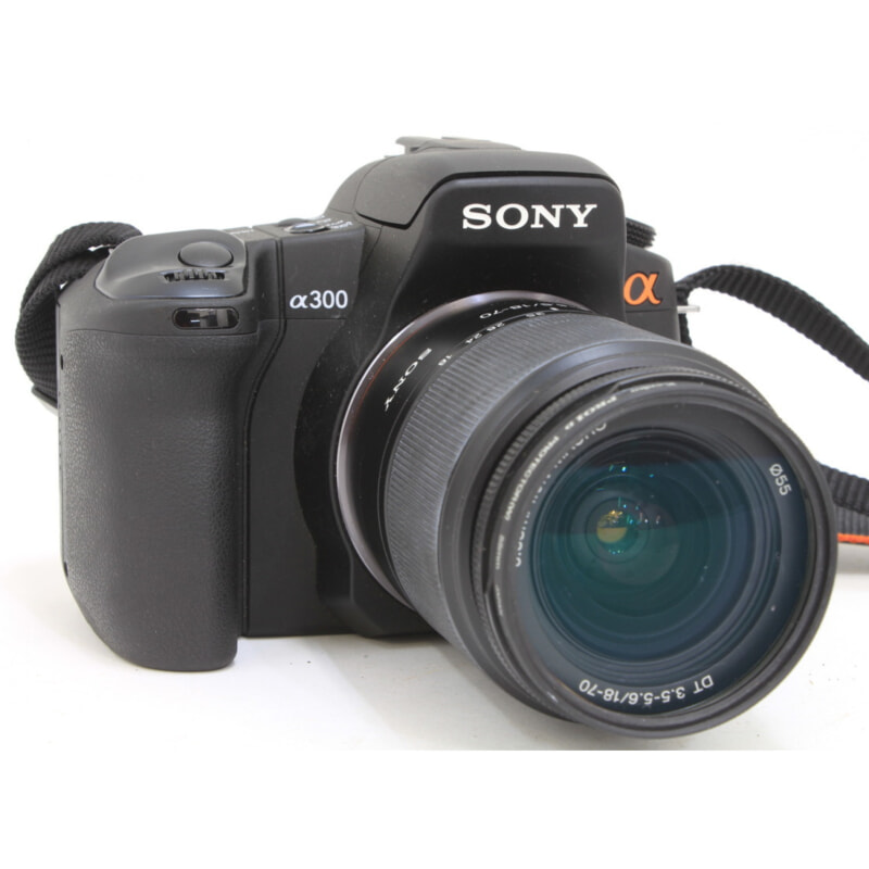 SONY ソニー デジタル一眼レフカメラ DSLR-A300の画像1