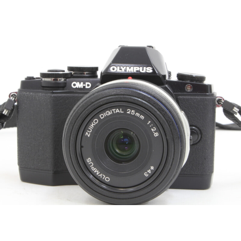 OLYMPUS オリンパス デジタル一眼カメラ OM-D E-M10 ZUIKO DIGITAL 25mm 1：2.8 Φ43の画像1