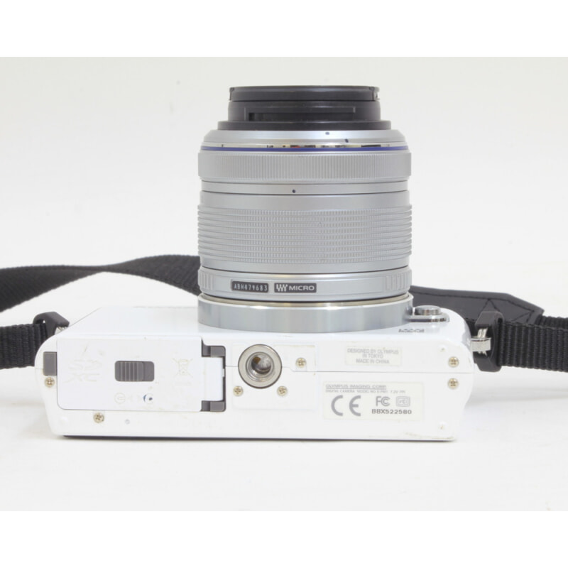 OLYMPUS オリンパス デジタル一眼カメラ ミラーレス PEN mini E-PM1の画像1