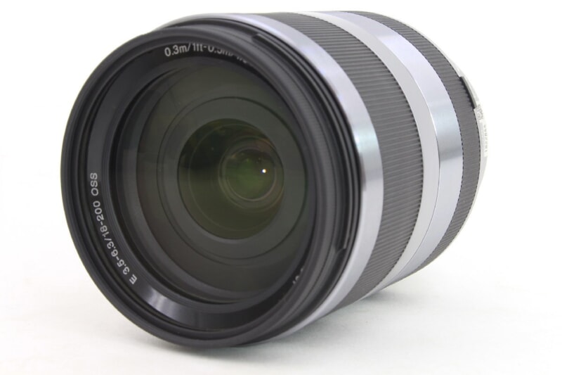 SONY（ソニー）E 18-200mm F3.5-6.3 OSS α・Eマウント用 高倍率ズームレンズ（SEL18200）の画像1