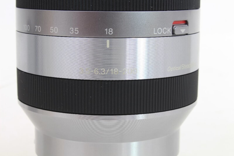 SONY（ソニー）E 18-200mm F3.5-6.3 OSS α・Eマウント用 高倍率ズームレンズ（SEL18200）の画像1