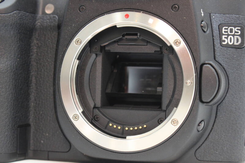 Canon（キヤノン）EOS 50D AFデジタル一眼レフカメラ / EF-S 18-200mm F3.5-5.6 ISの画像1