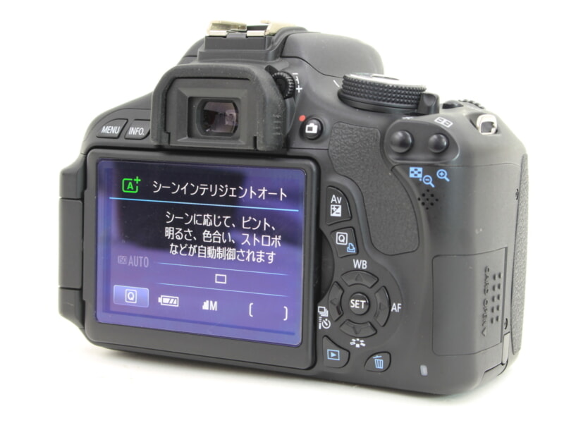 Canon（キャノン）EOS Kiss X5 AFデジタル一眼レフカメラの画像1