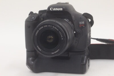 CANON（キャノン）EOS Kiss X5 デジタル一眼レフ + バッテリーグリップ