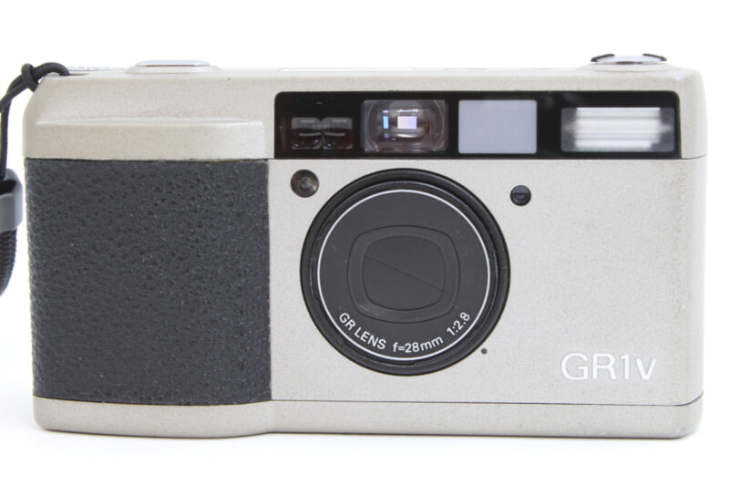RICOH（リコー）GR1v コンパクトフィルムカメラ シルバーの画像1