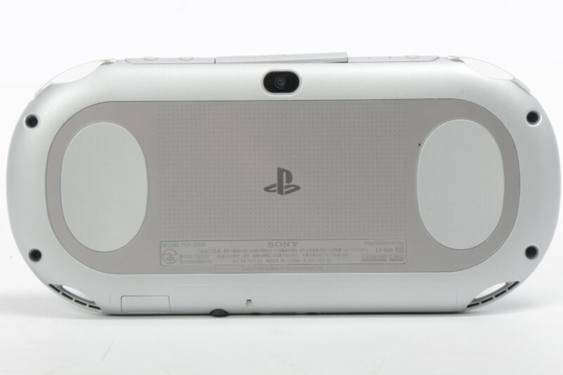 SONY  PSVITA 本体 PCH-2000 Wi-Fiモデル シルバー 動作品の画像1