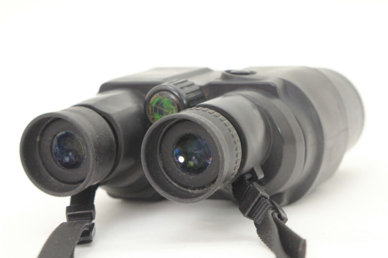 Canon（キヤノン）IMAGE STABILIZER 15×45 IS 4.5° UD 双眼鏡の画像1