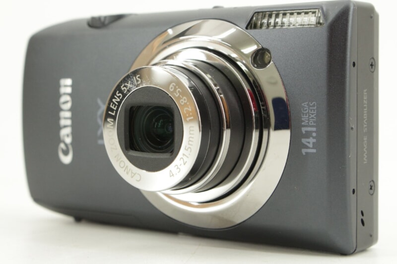 Canon（キヤノン）コンパクトデジタルカメラ IXY 10Sの画像1