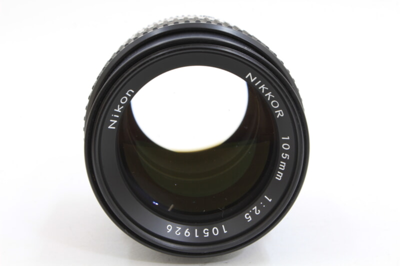 Nikon（ニコン）Nikkor 105mm F2.5 交換レンズの画像1