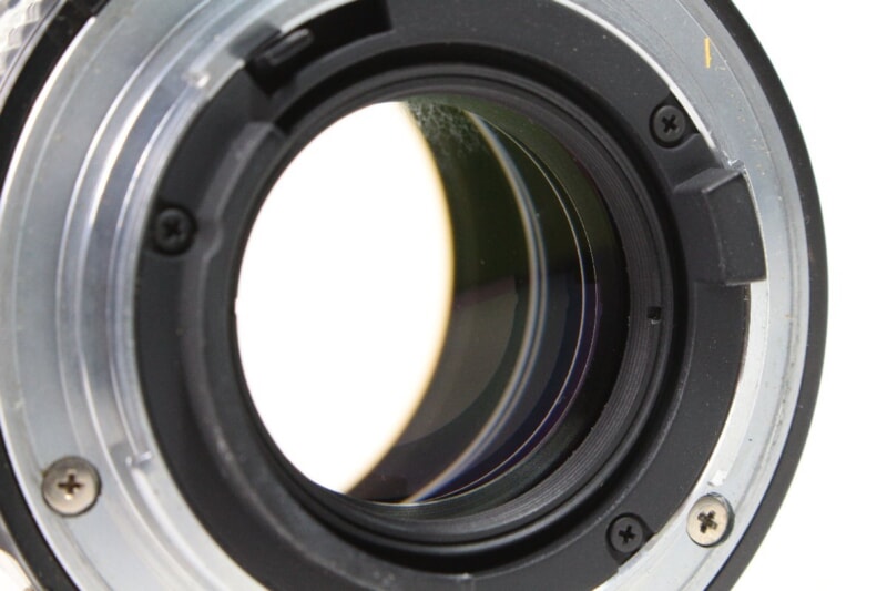 Nikon（ニコン）NIKKOR 85mm F2 中望遠レンズの画像1