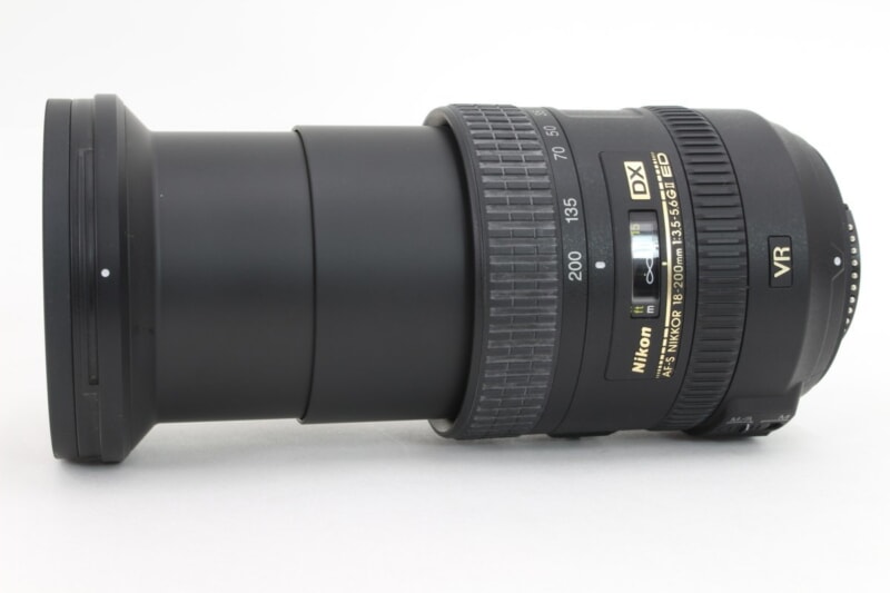 Nikon（ニコン）AF-S DX NIKKOR 18-200mm f/3.5-5.6G ED VR II 高倍率ズームレンズの画像1