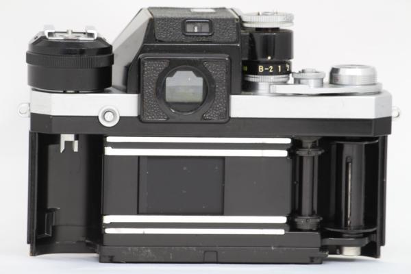 Nikon（ニコン）F アイレベル フィルム一眼レフカメラ・レンズ NIKKOR-S・C Auto 55mm F1.2の画像1