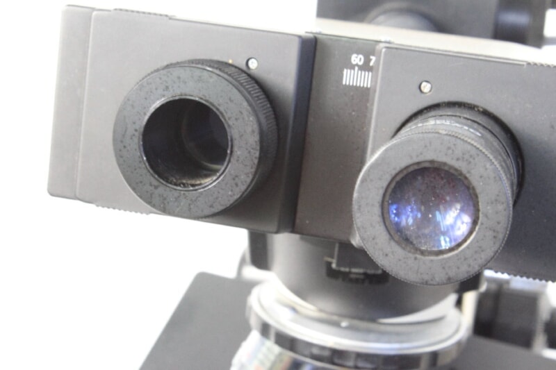 OLYMPUS（オリンパス）双眼生物顕微鏡 BH2 (BHT)、トランスユニット（電源・照明装置）TGHの画像1