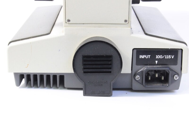 OLYMPUS（オリンパス）双眼生物顕微鏡 BH2 (BHT)、トランスユニット（電源・照明装置）TGHの画像1