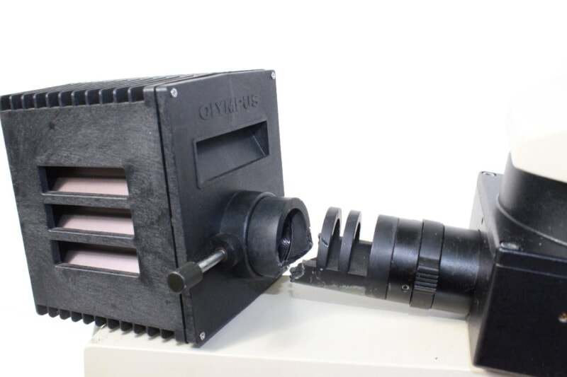 OLYMPUS（オリンパス）双眼生物顕微鏡 BH2 (BHT)、トランスユニット（電源・照明装置）TGHの画像1