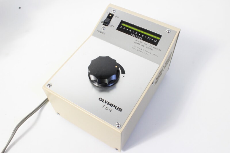 OLYMPUS（オリンパス）双眼生物顕微鏡 BH2 (BHT)、トランスユニット（電源・照明装置）TGHの画像1