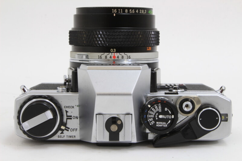 OLYMPUS（オリンパス）OM-10 フィルム一眼レフカメラ + レンズ OM-SYSTEM ZUIKO AUTO-S 40mm F2の画像1