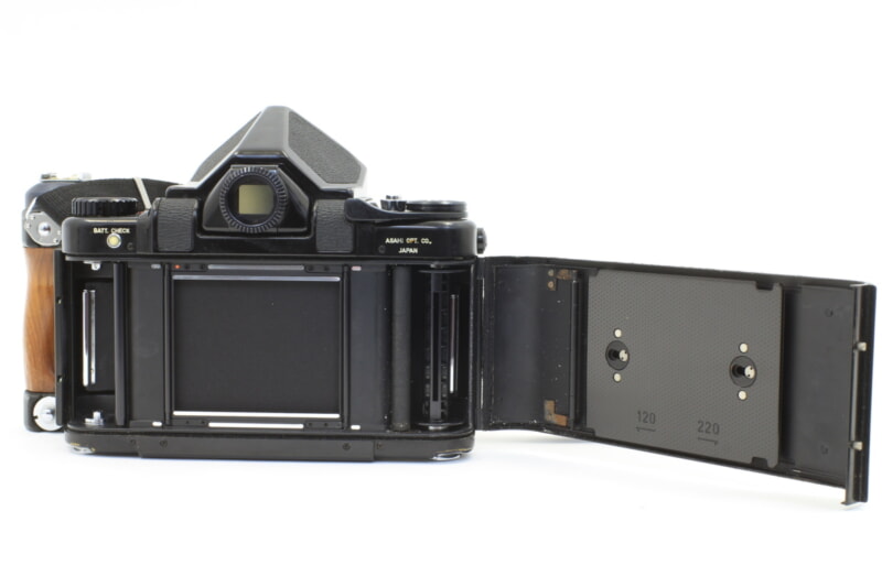 ASAHI PENTAX（アサヒペンタックス）6×7 中判カメラ・レンズ TAKUMAR 75mm F4.5 + 純正ウッドグリップの画像1