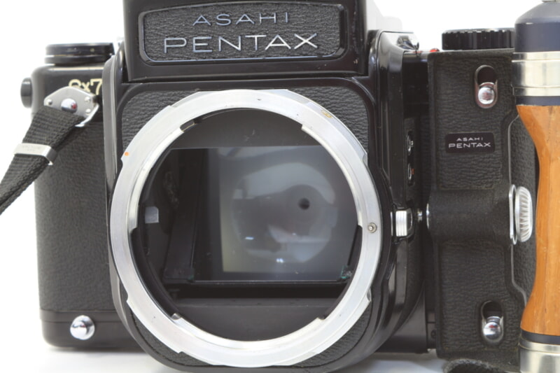 ASAHI PENTAX（アサヒペンタックス）6×7 中判カメラ・レンズ TAKUMAR 75mm F4.5 + 純正ウッドグリップの画像1