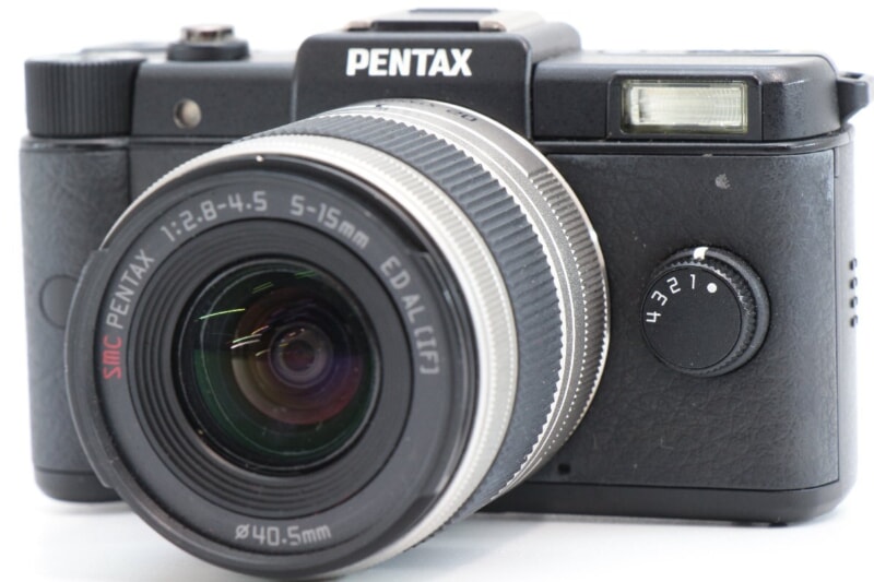 ペンタックス PENTAX Q レンズ交換式デジタルカメラ / SMC PENTAX 5-15mm F2.8-4.5の画像1