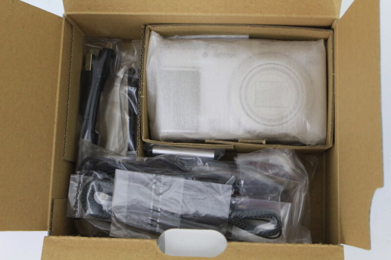 【未使用品】 OLYMPUS（オリンパス）SH-25MR コンパクトデジタルカメラの画像1
