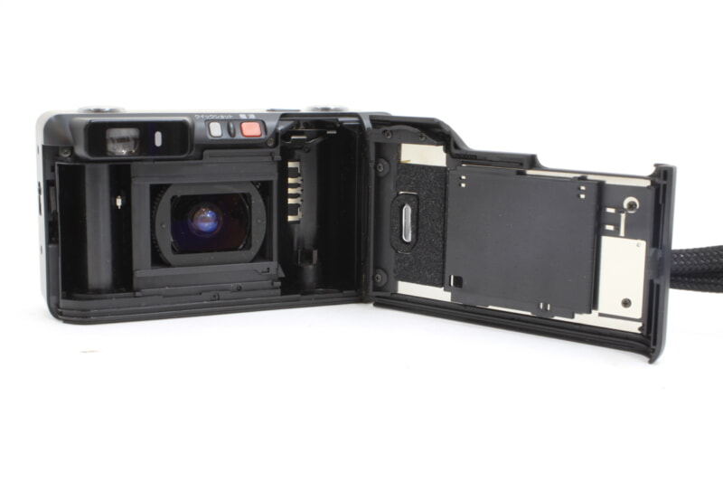 FUJIFILM（富士フィルム）silvi F2.8 コンパクトフィルムカメラ ブラックの画像1