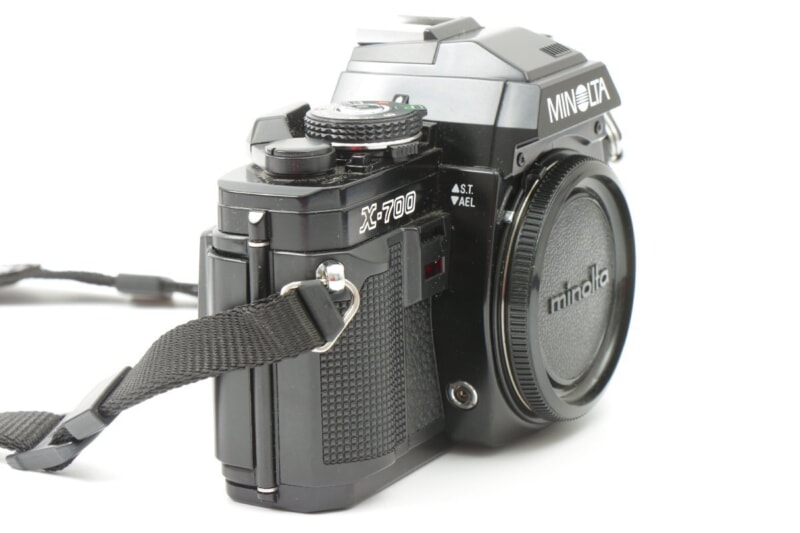 MINOLTA（ミノルタ）X-700 フィルム一眼レフカメラ / MC W.ROKKOR 2本の画像1